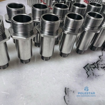 SUS316 สแตนเลส ส่วนประกอบความแม่นยํา ด้านนอกเส้นผ่า จับ CNC เครื่องหมุนเชื่อมต่อสําหรับไม้ปั๊มเชื้อเพลิง